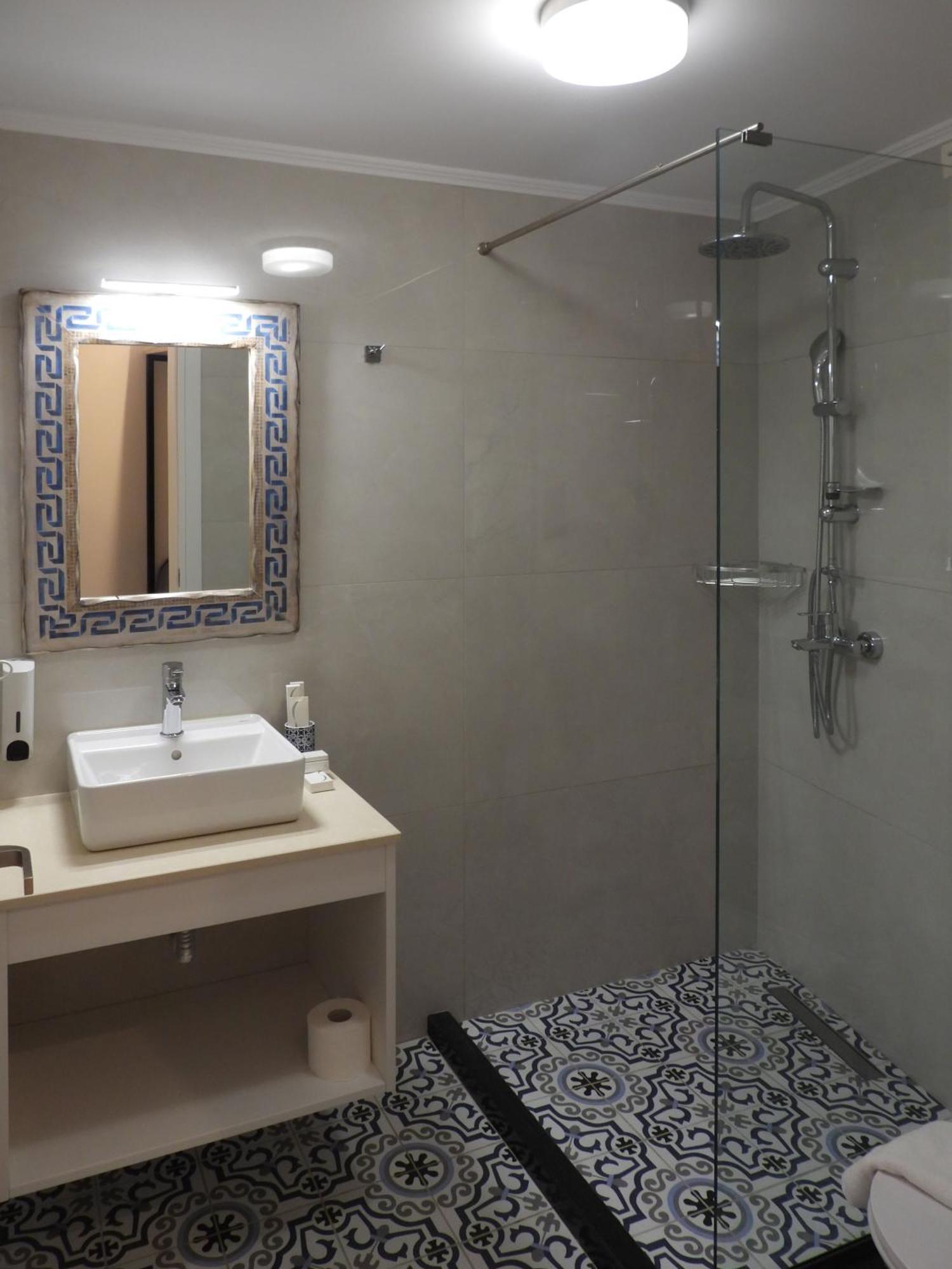 Saint George Hotel 파르가 객실 사진